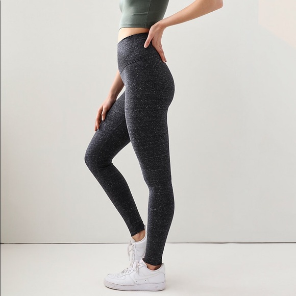 TNA Atmosphere Legging highwaisted workout legging - Picture 3 of 7